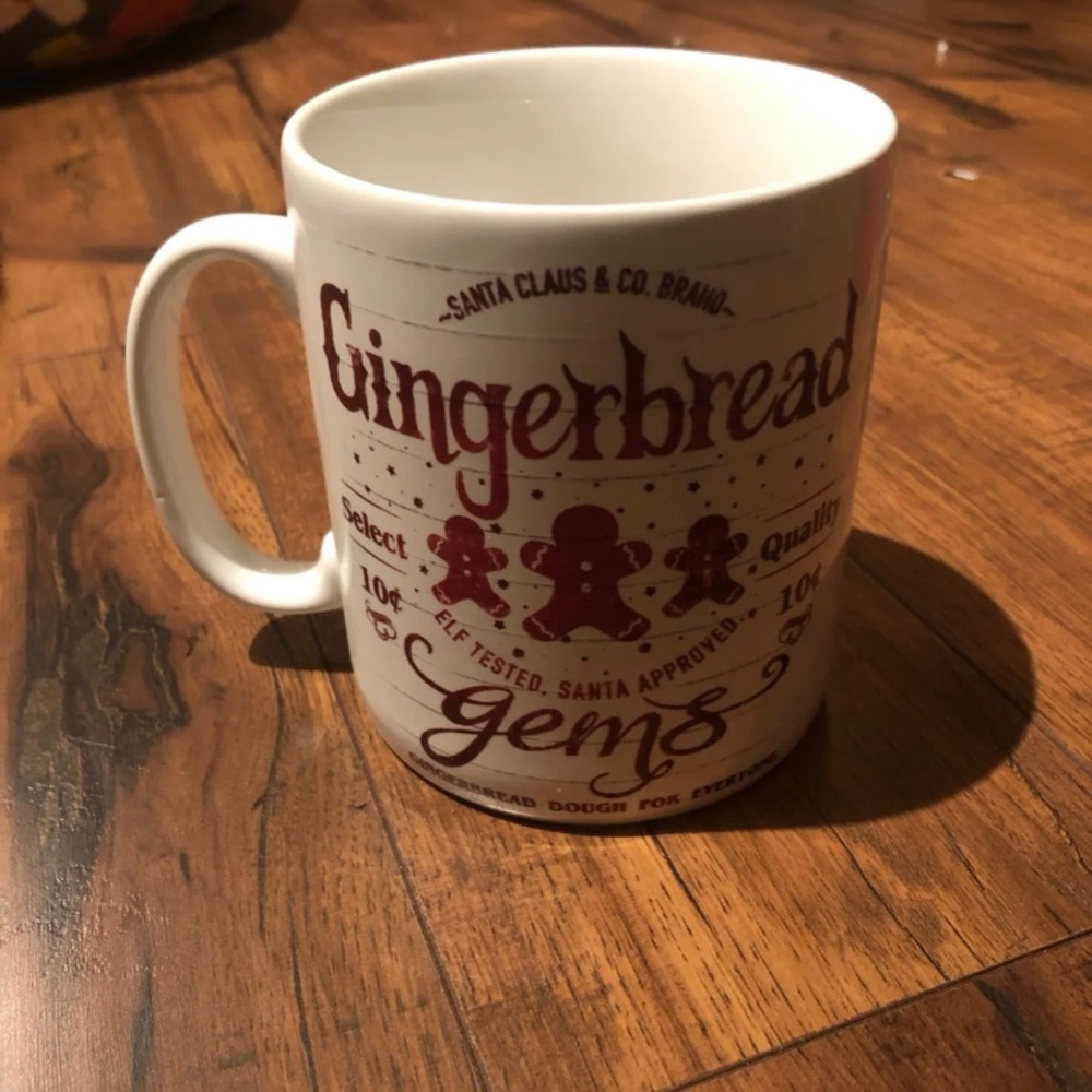 222 fifth over sized gingerbread man mug